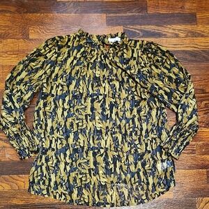 Maison D'Amelie Women's Designer Camo Design In Black and Green Abstract Pattern